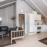 4 Star Holiday Home In Blavand 別荘